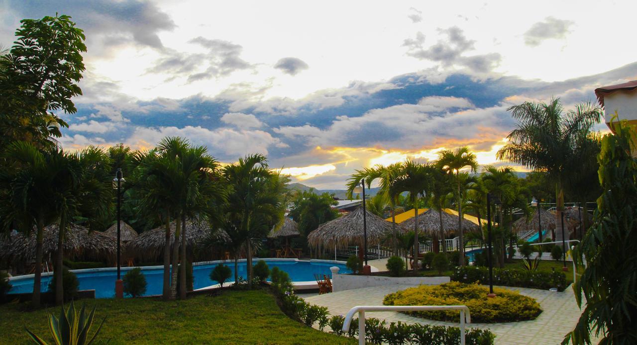 Apart Hotel Acuarious De Luis Estelí Esterno foto